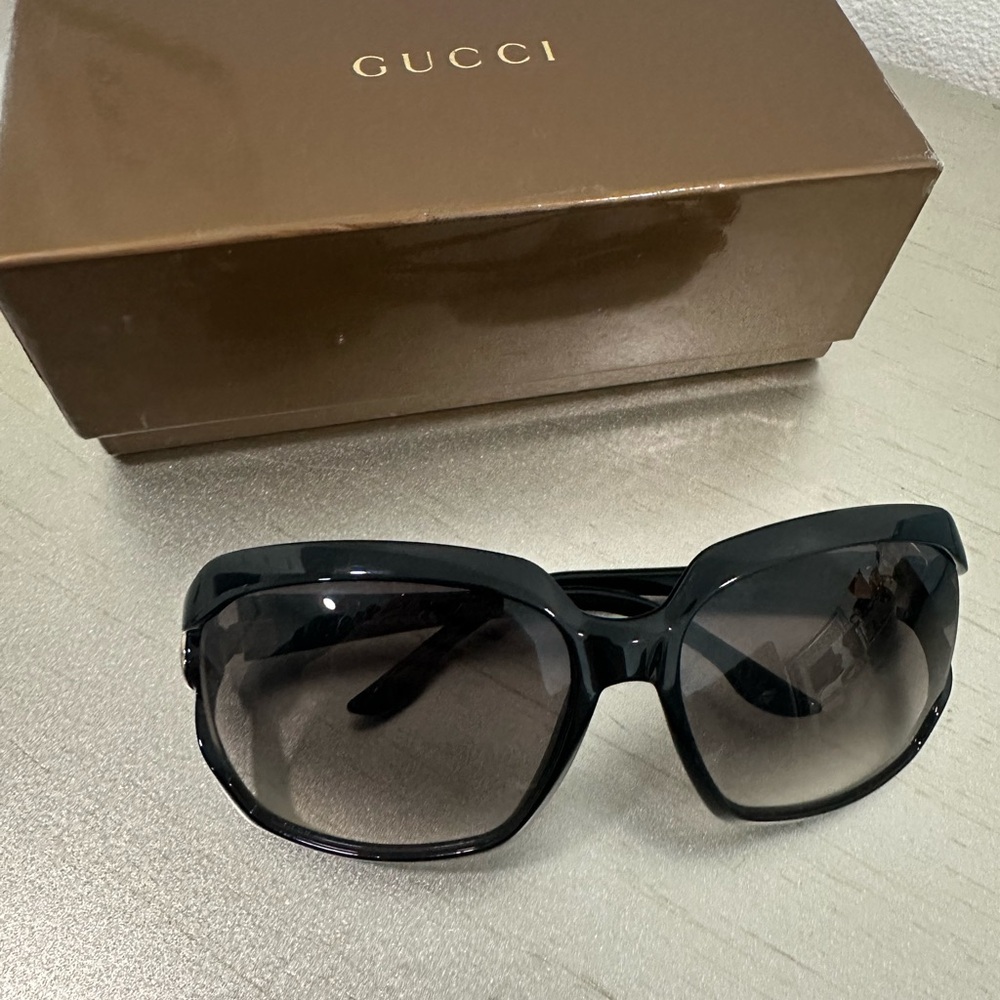 Gucci logo women sunglasses